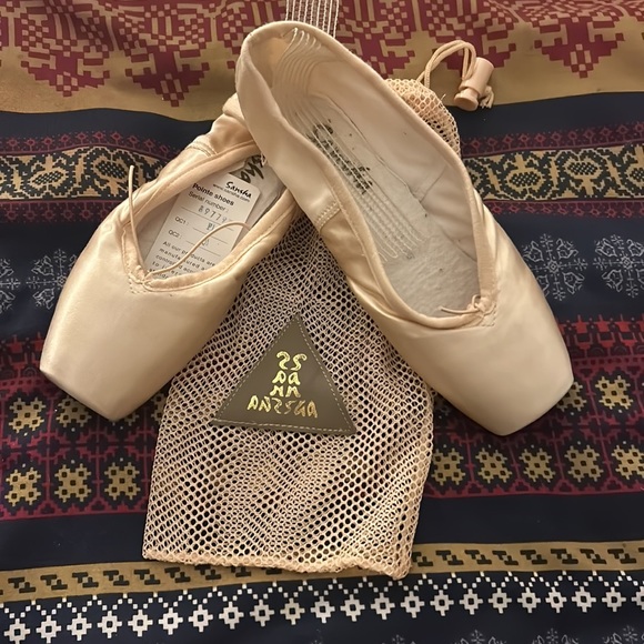 Sansha pointe shoes - Picture 6 of 8
